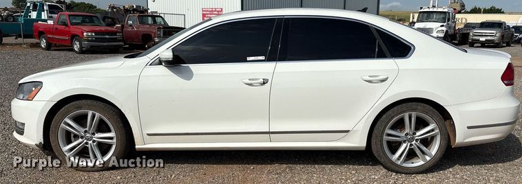 image for item DX7997 2014 Volkswagen Passat  Sedan