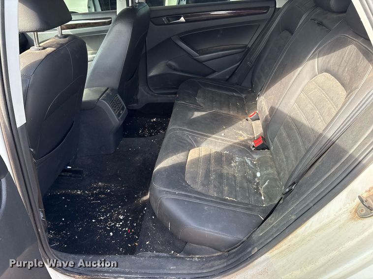 image for item DX7997 2014 Volkswagen Passat  Sedan