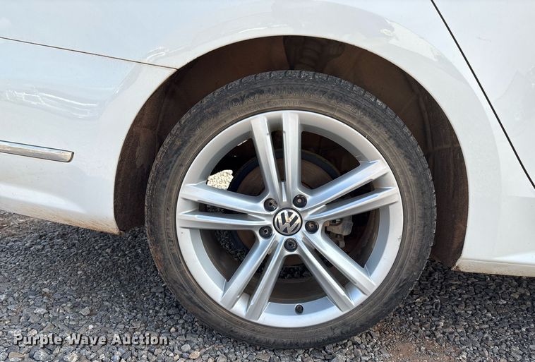 image for item DX7997 2014 Volkswagen Passat  Sedan