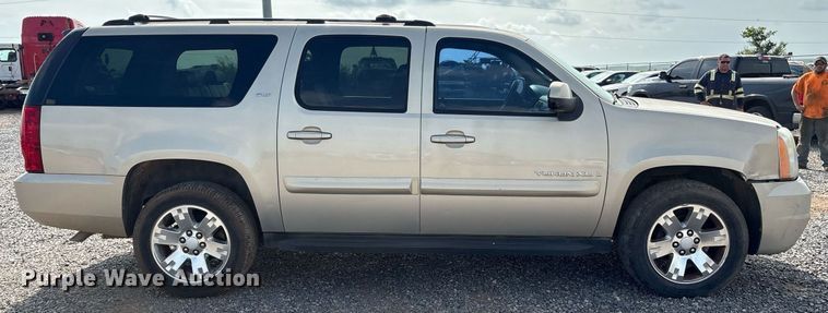 image for item DX7998 2007 GMC Yukon XL SUV