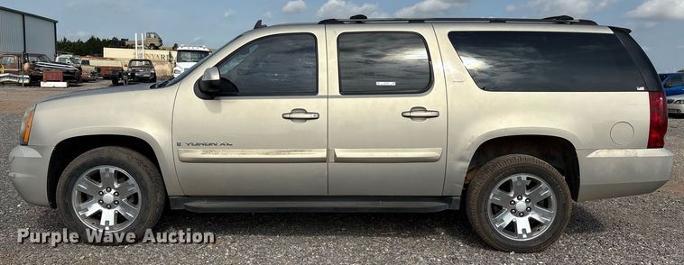 image for item DX7998 2007 GMC Yukon XL SUV