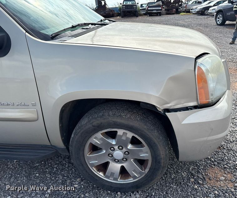 image for item DX7998 2007 GMC Yukon XL SUV