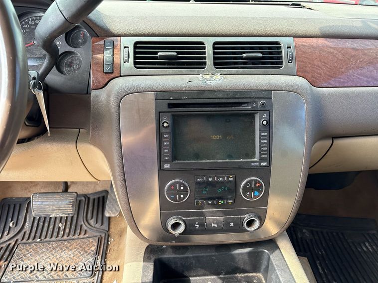 image for item DX7998 2007 GMC Yukon XL SUV