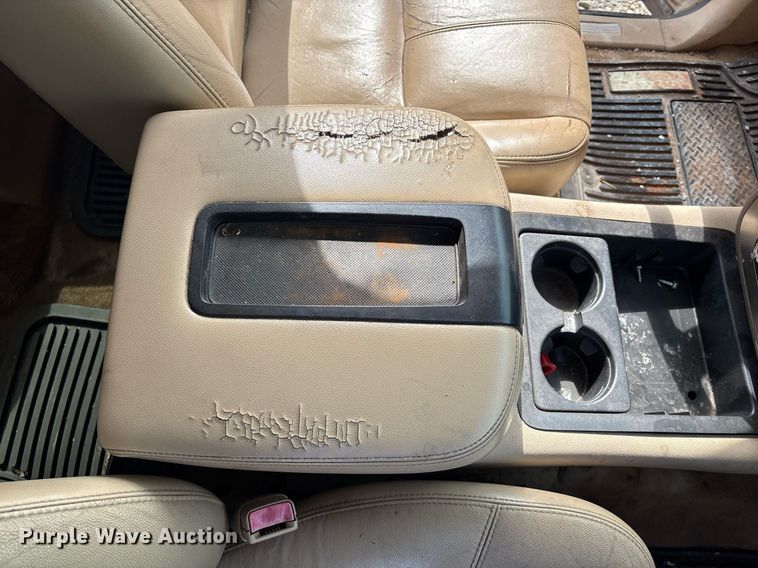 image for item DX7998 2007 GMC Yukon XL SUV