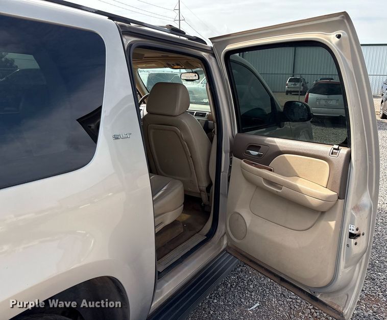 image for item DX7998 2007 GMC Yukon XL SUV