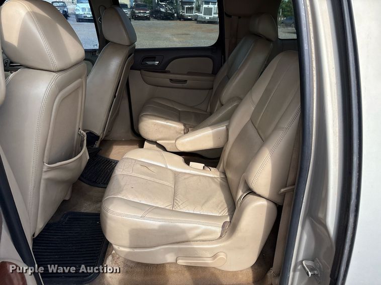 image for item DX7998 2007 GMC Yukon XL SUV