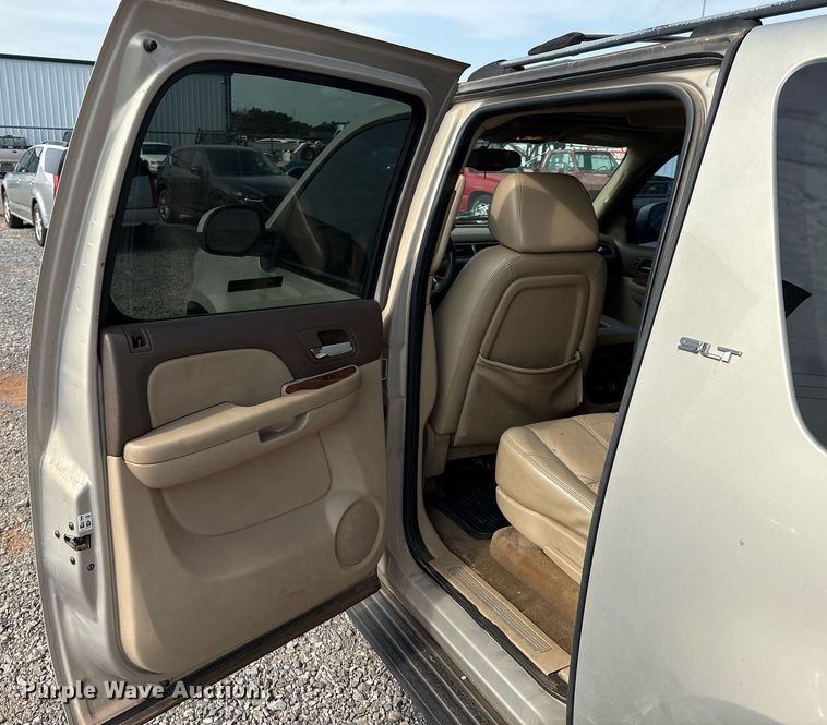 image for item DX7998 2007 GMC Yukon XL SUV