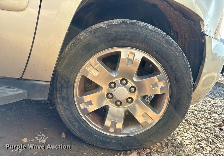 image for item DX7998 2007 GMC Yukon XL SUV