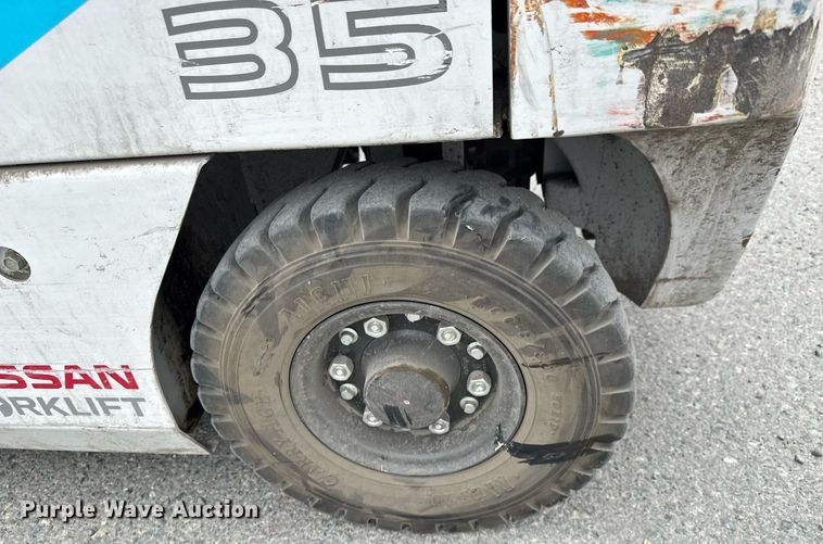 image for item DY0236 2015 Nissan BXP35 forklift