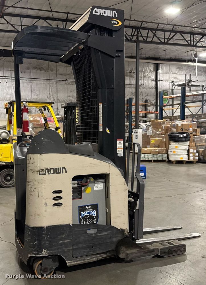 image for item DY0237 2015 Crown RR5725-35 order picker