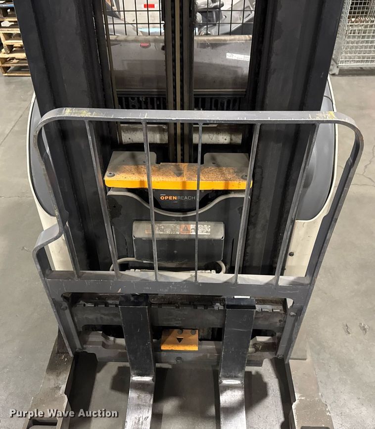 image for item DY0237 2015 Crown RR5725-35 order picker