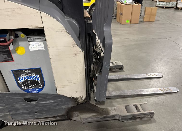 image for item DY0237 2015 Crown RR5725-35 order picker