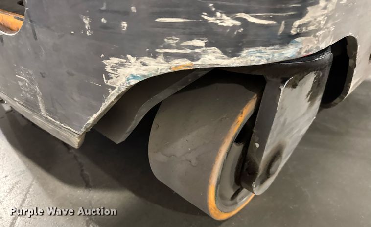 image for item DY0237 2015 Crown RR5725-35 order picker