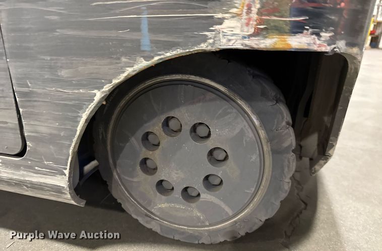 image for item DY0237 2015 Crown RR5725-35 order picker