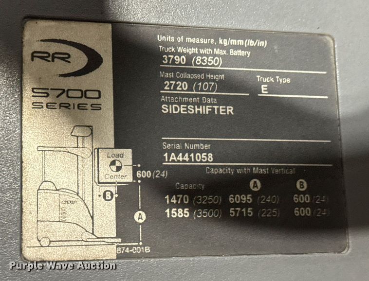 image for item DY0237 2015 Crown RR5725-35 order picker