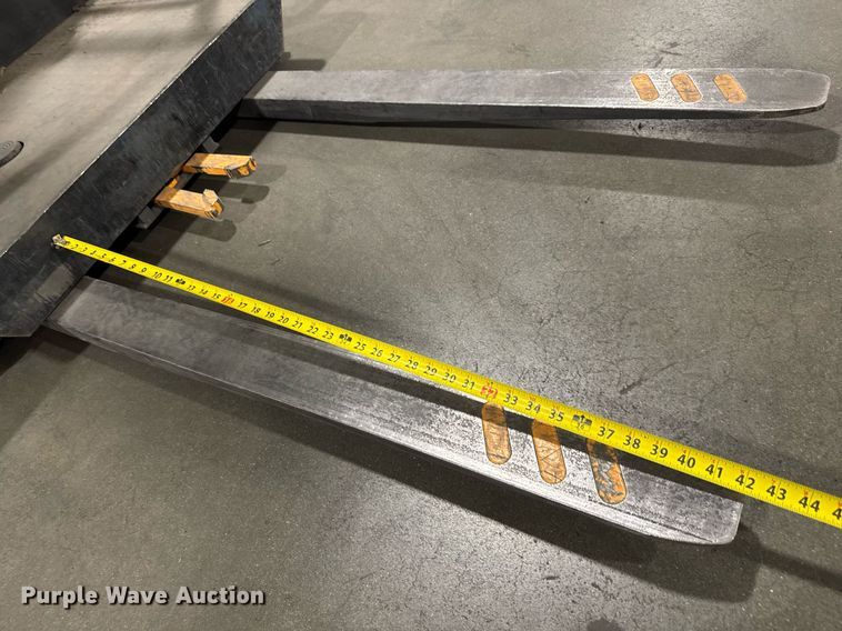 image for item DY0239 2015 Crown SP3520-30 order picker