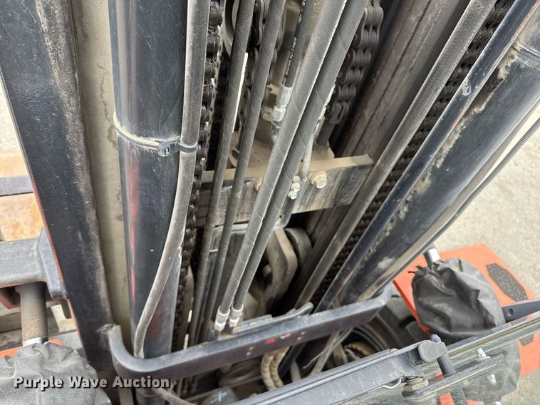 image for item DY0240 2011 Toyota 7FDAU50 forklift