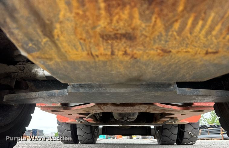 image for item DY0240 2011 Toyota 7FDAU50 forklift