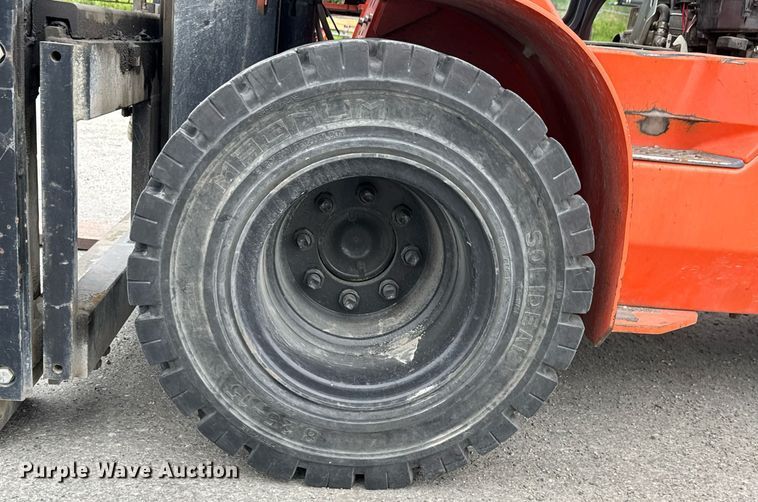 image for item DY0240 2011 Toyota 7FDAU50 forklift