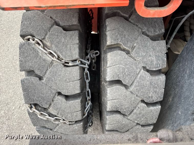 image for item DY0240 2011 Toyota 7FDAU50 forklift