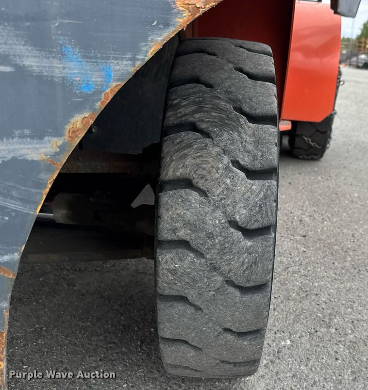 image for item DY0240 2011 Toyota 7FDAU50 forklift