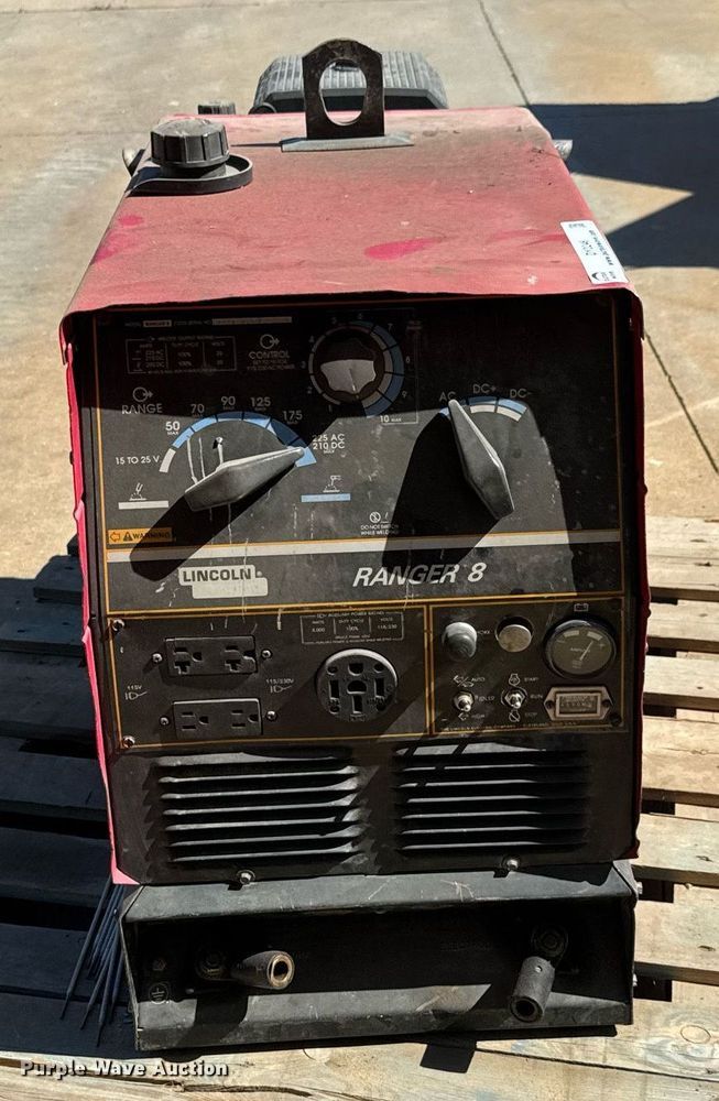 image for item DY0246 Lincoln Electric Ranger 8 welder/generator