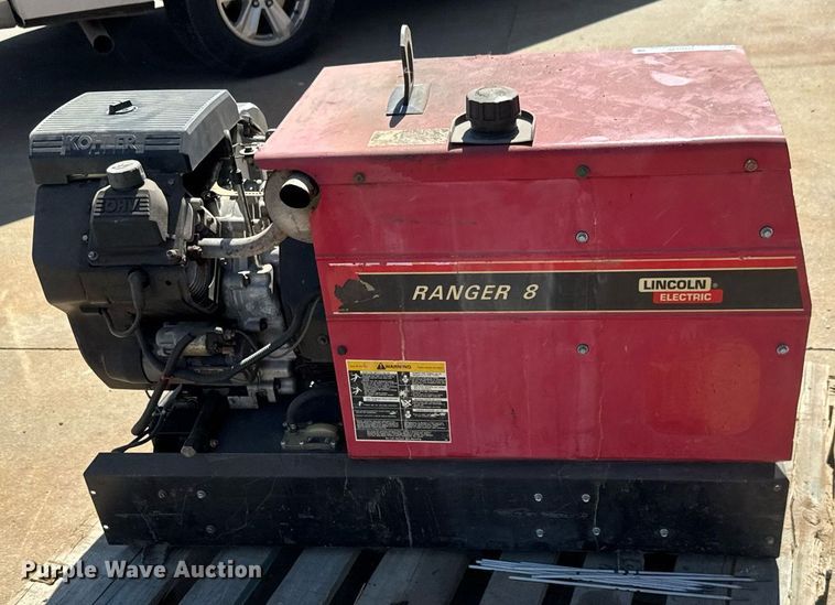 image for item DY0246 Lincoln Electric Ranger 8 welder/generator