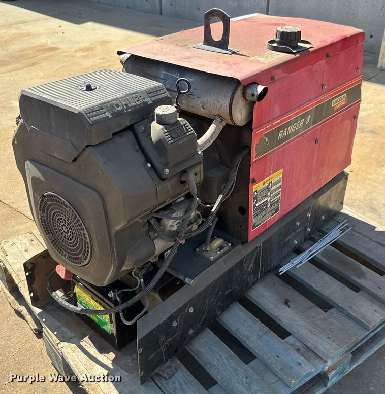 image for item DY0246 Lincoln Electric Ranger 8 welder/generator