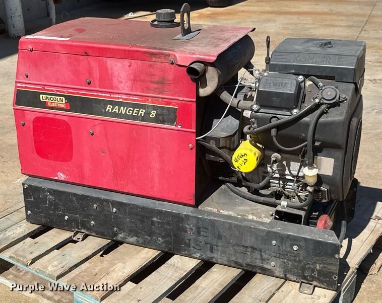 image for item DY0246 Lincoln Electric Ranger 8 welder/generator