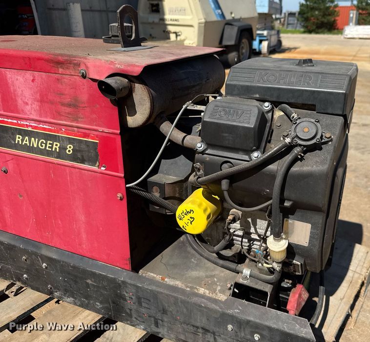 image for item DY0246 Lincoln Electric Ranger 8 welder/generator