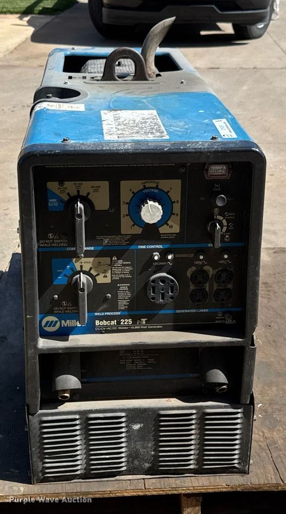image for item DY0247 Miller Bobcat 225 NT welder/generator