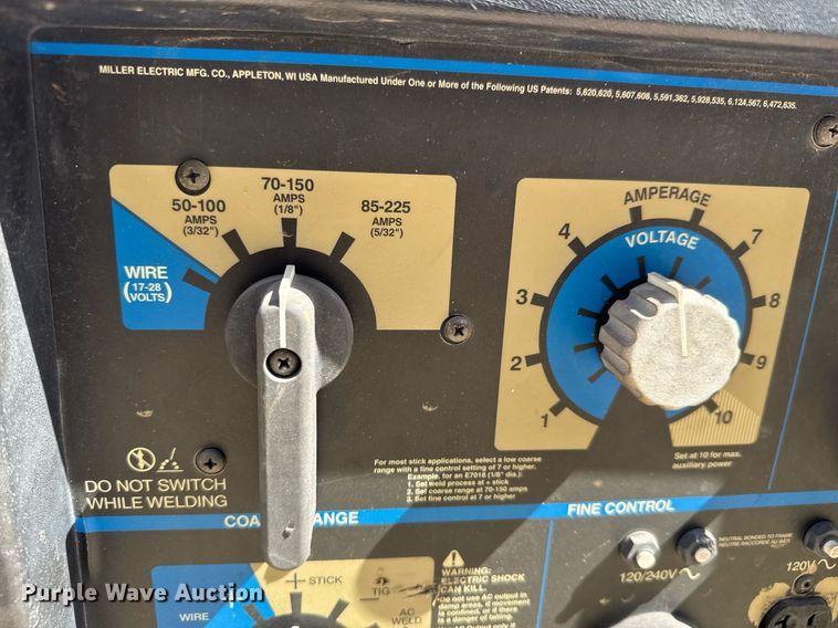 image for item DY0247 Miller Bobcat 225 NT welder/generator