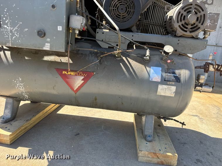 image for item DY0249 Johnson Controls Pure Flow AD-030-3C2 air compressor