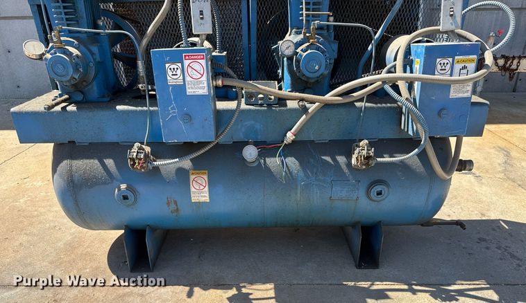 image for item DY0250 Quincy 216 air compressor