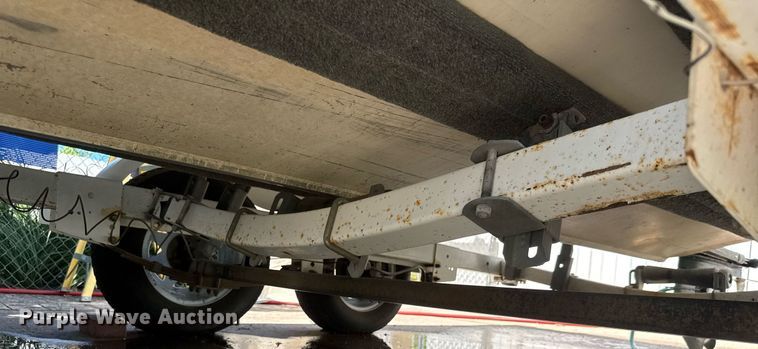 image for item DY0252 1989 Crestliner boat