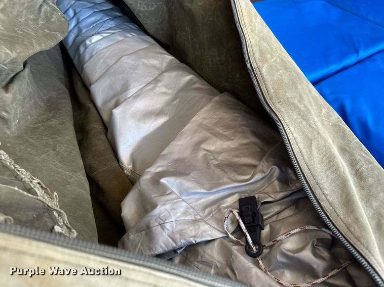 image for item DY0252 1989 Crestliner boat