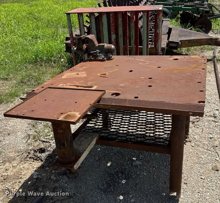 image for item DY0276 (3) work benches