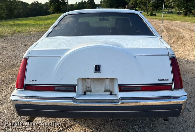 image for item DY0642 1989 Lincoln Continental Mark VII 