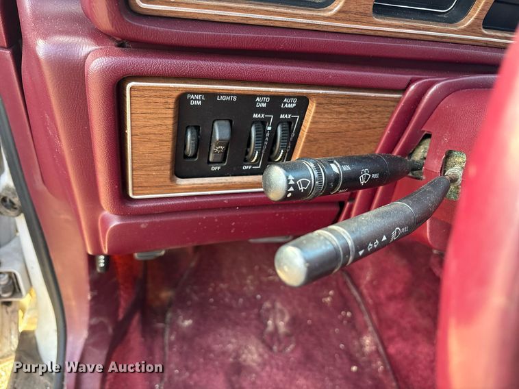 image for item DY0642 1989 Lincoln Continental Mark VII 