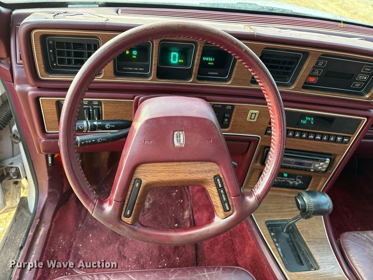 image for item DY0642 1989 Lincoln Continental Mark VII 