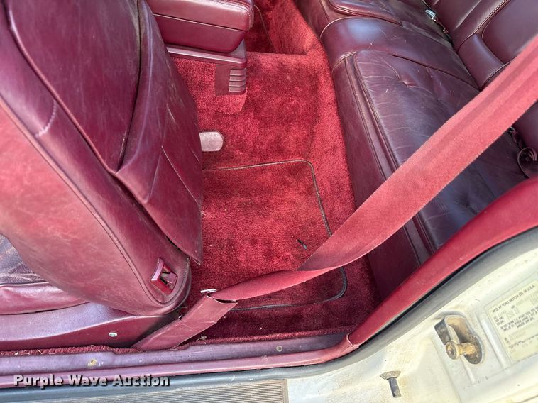 image for item DY0642 1989 Lincoln Continental Mark VII 