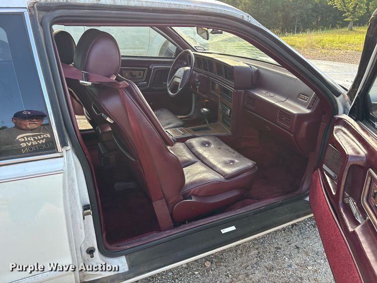 image for item DY0642 1989 Lincoln Continental Mark VII 