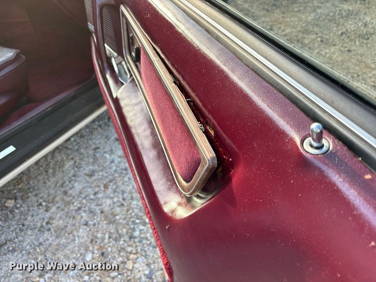 image for item DY0642 1989 Lincoln Continental Mark VII 