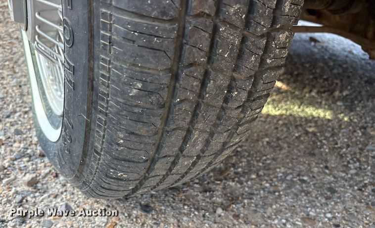 image for item DY0642 1989 Lincoln Continental Mark VII 