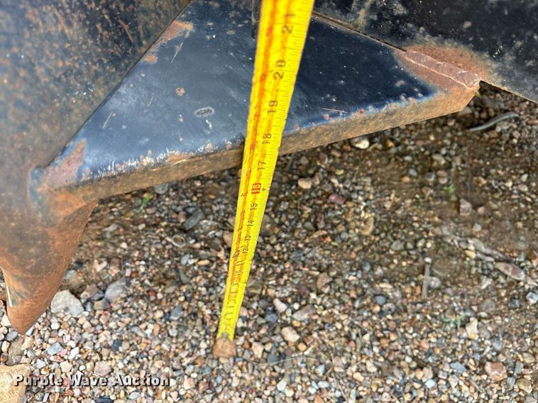 image for item DY0661 2009 Doolittle T-7716 utility trailer