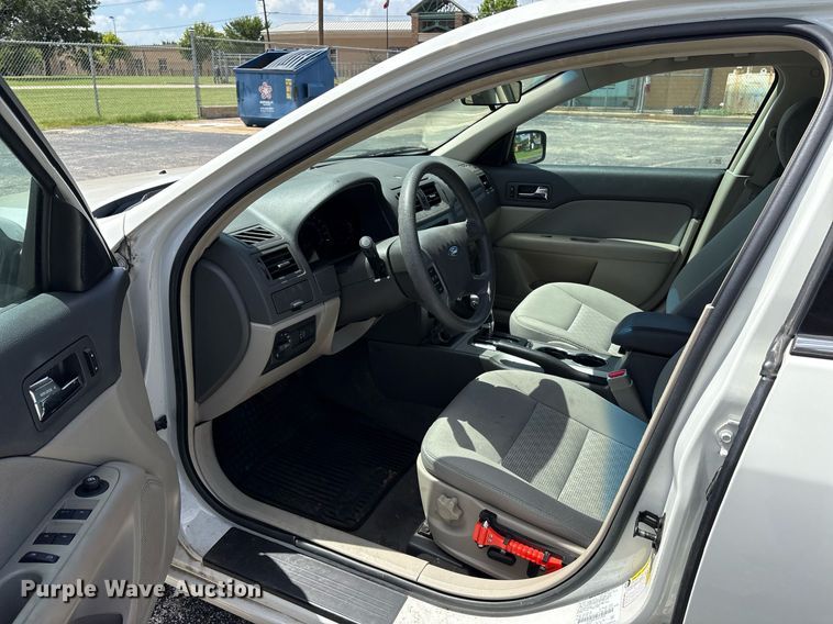 image for item DY0692 2012 Ford Fusion 