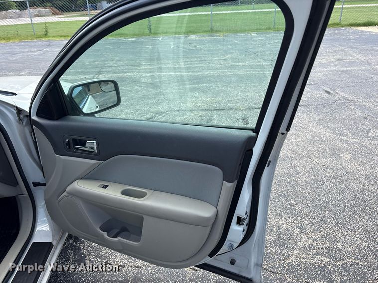 image for item DY0692 2012 Ford Fusion 