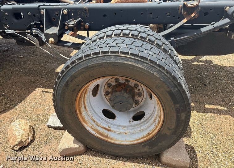 image for item DY2491 2021 Ford F550 Super Duty XL truck cab and chassis