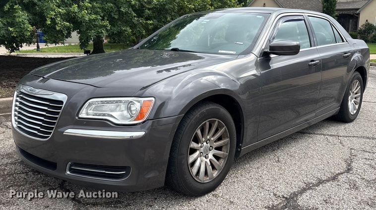 image for item DY2528 2013 Chrysler 300 