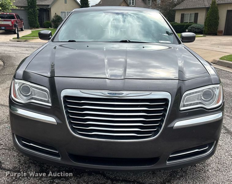 image for item DY2528 2013 Chrysler 300 